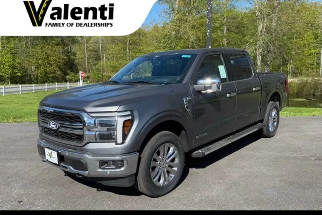 2025 Ford F-150 Lariat photo 1