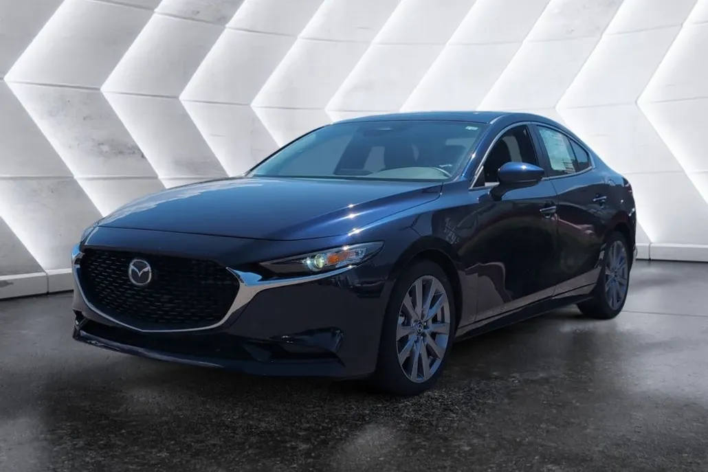 2024 Mazda Mazda3 2.5 s Preferred photo 1