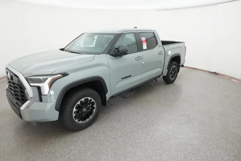 2026 Toyota Tundra SR5 CrewMax photo 1