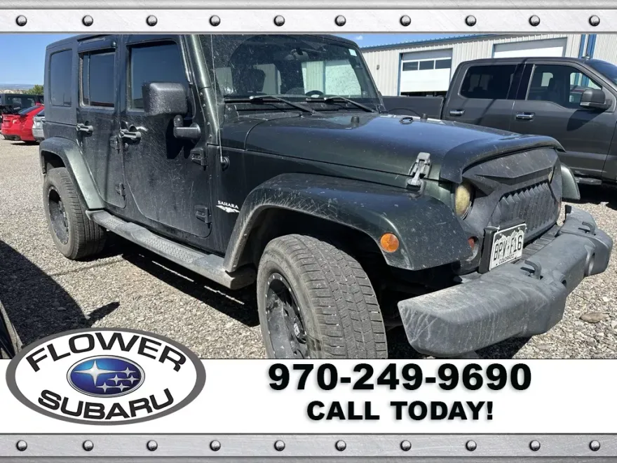 2010 Jeep Wrangler Unlimited Sahara photo 1