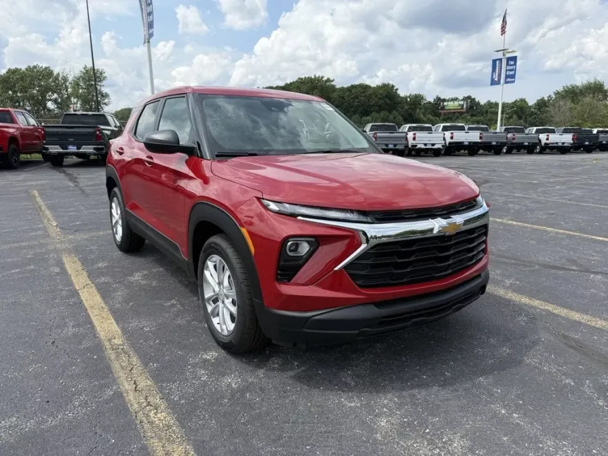 2026 Chevrolet Trailblazer LS photo 1