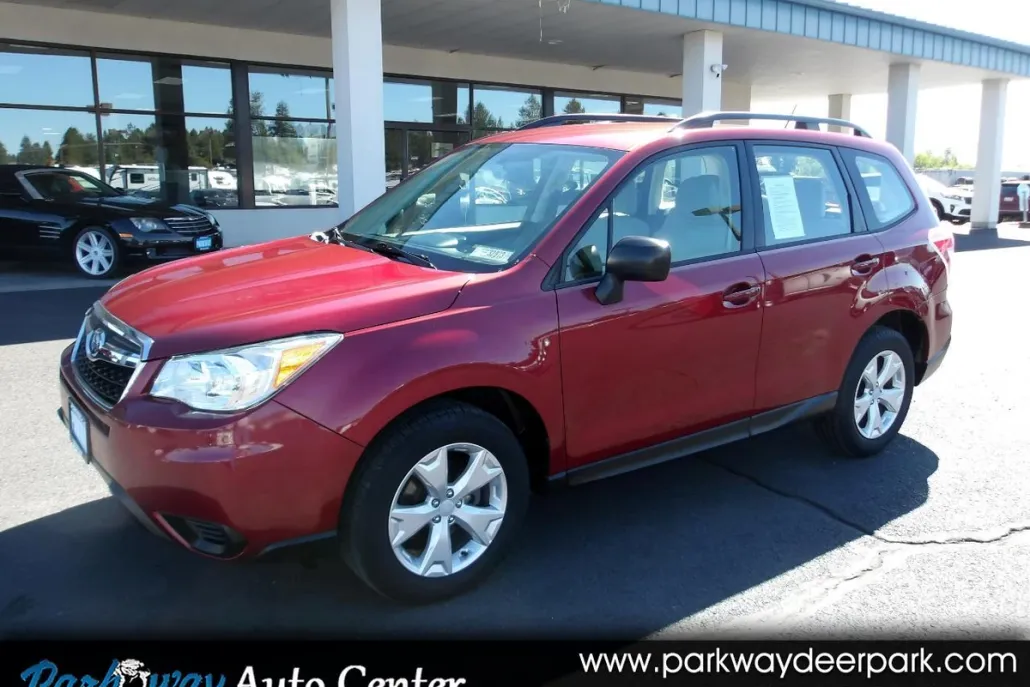 2015 Subaru Forester 2.5i photo 1