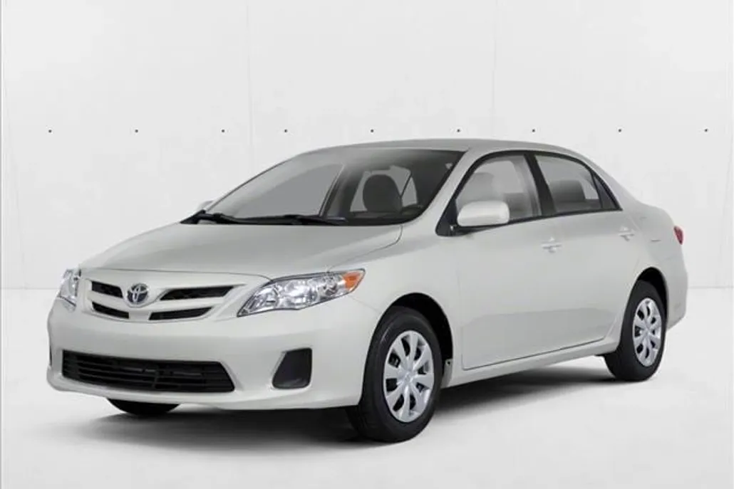 2012 Toyota Corolla LE photo 1