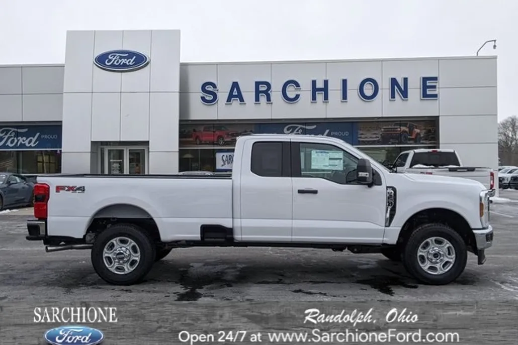 2025 Ford F-250 XLT photo 1
