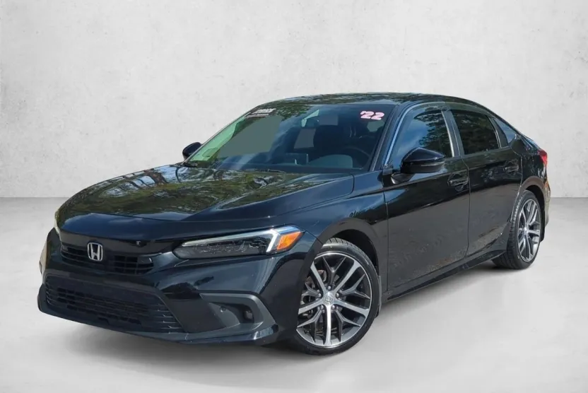 2022 Honda Civic Touring photo 1