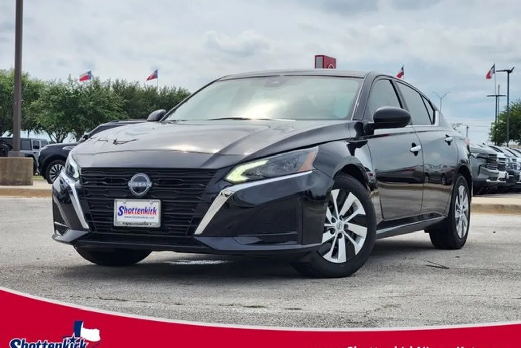 2025 Nissan Altima 2.5 S photo 1