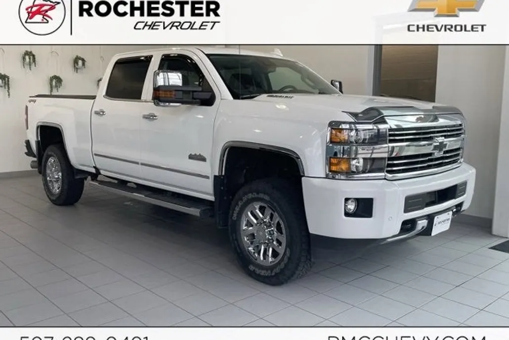2016 Chevrolet Silverado 3500HD High Country photo 1