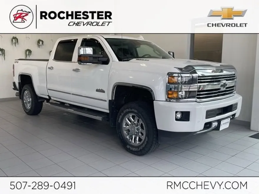 2016 Chevrolet Silverado 3500HD High Country photo 1