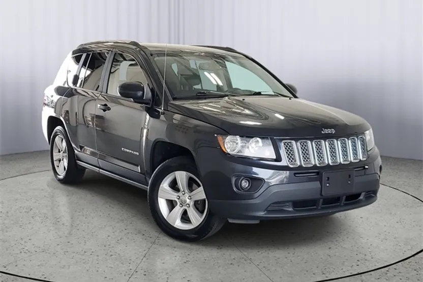 2014 Jeep Compass Latitude photo 1