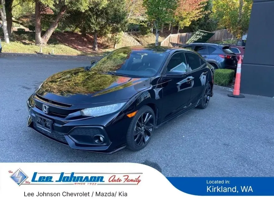 2018 Honda Civic Hatchback Sport Touring photo 1