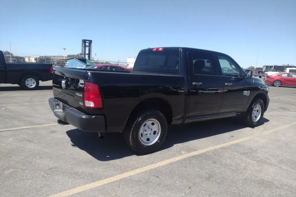 2019 Ram 1500 Classic Tradesman photo 1