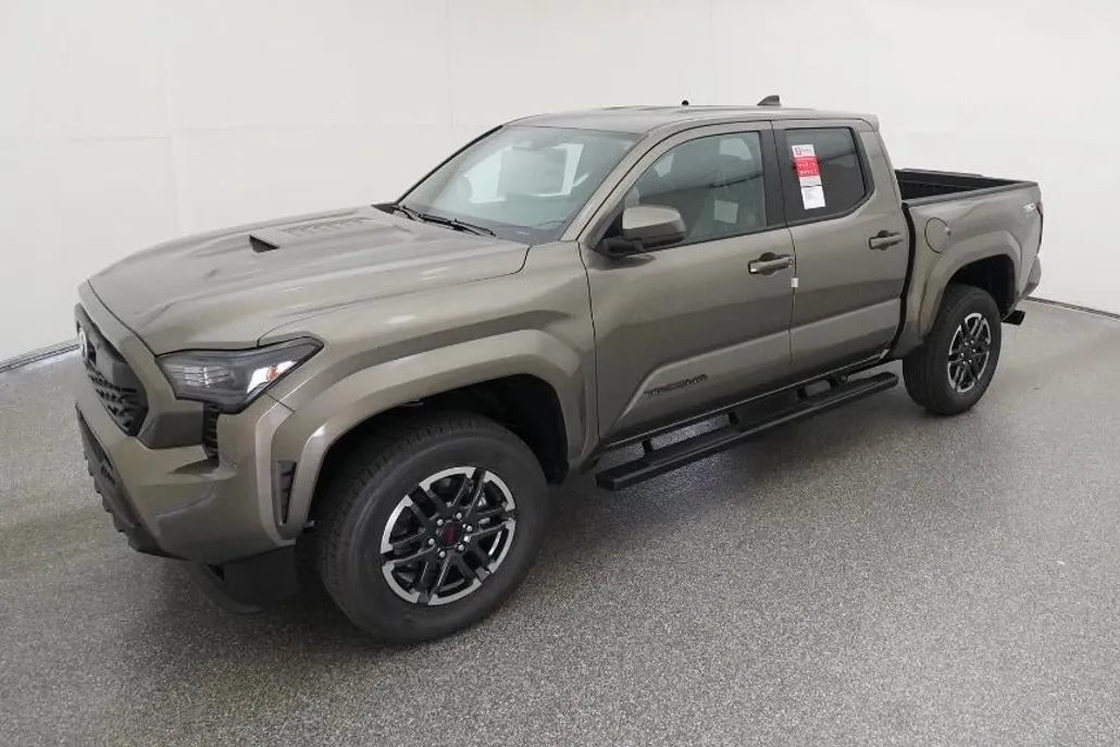 2025 Toyota Tacoma TRD Sport photo 1