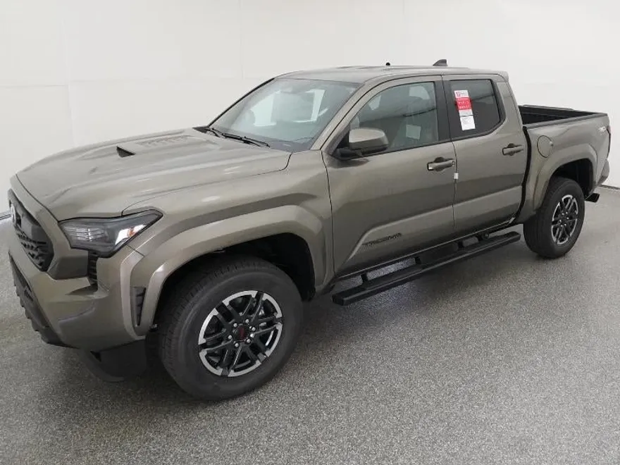 2025 Toyota Tacoma TRD Sport photo 1