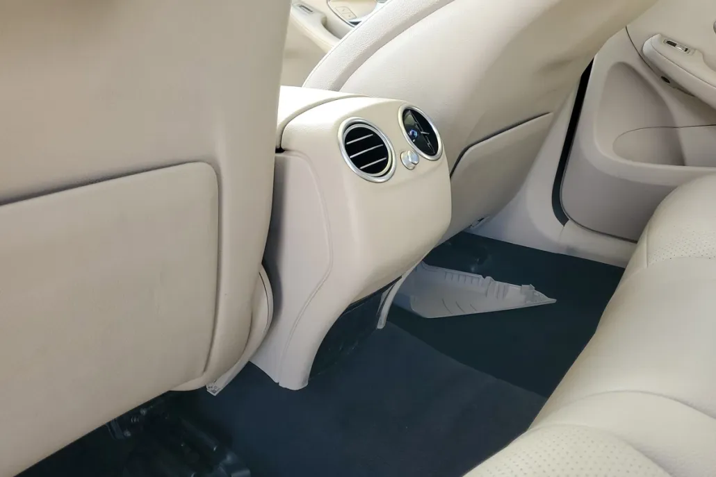 2020 Mercedes Benz GLC 300 photo 1