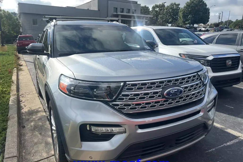 2020 Ford Explorer Limited photo 1