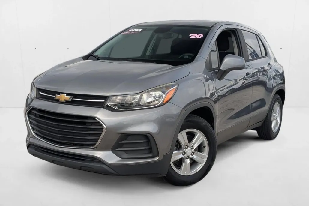 2020 Chevrolet Trax LS photo 1