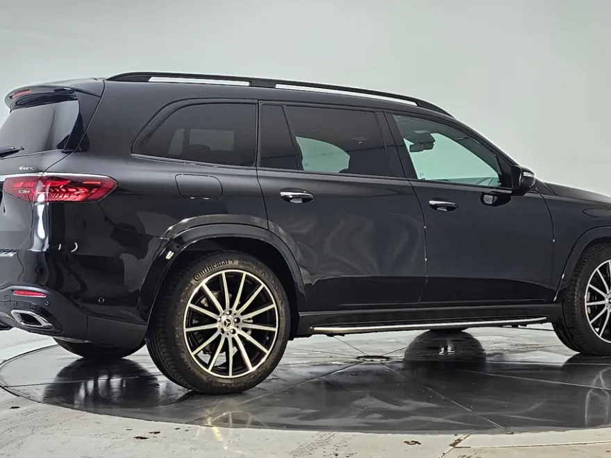 2024 Mercedes Benz GLS 450 4MATIC photo 1