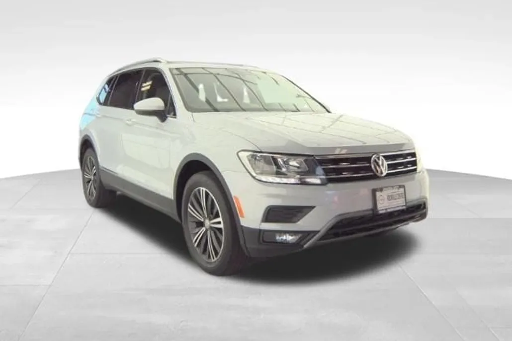 2018 Volkswagen Tiguan SEL photo 1