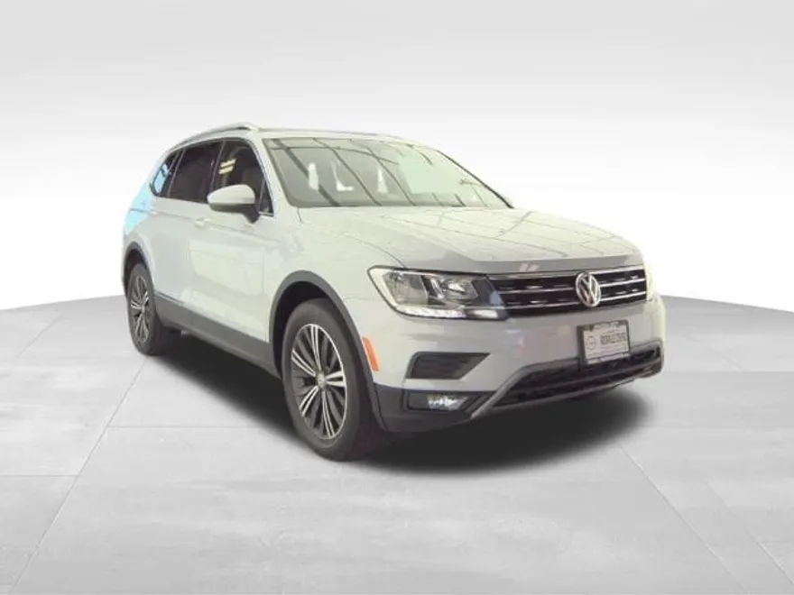 2018 Volkswagen Tiguan SEL photo 1