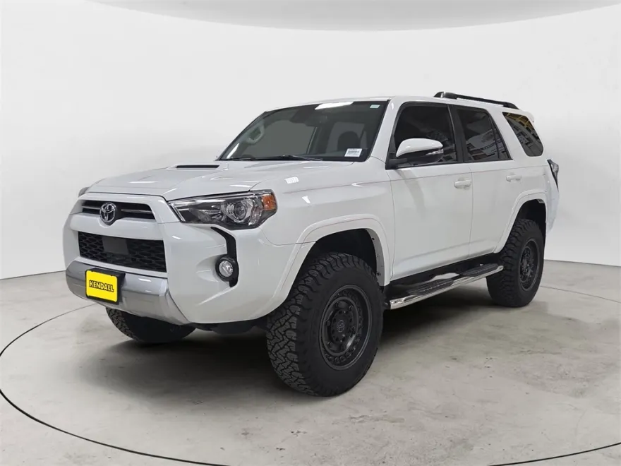 2020 Toyota 4Runner TRD Off-Road Premium photo 1