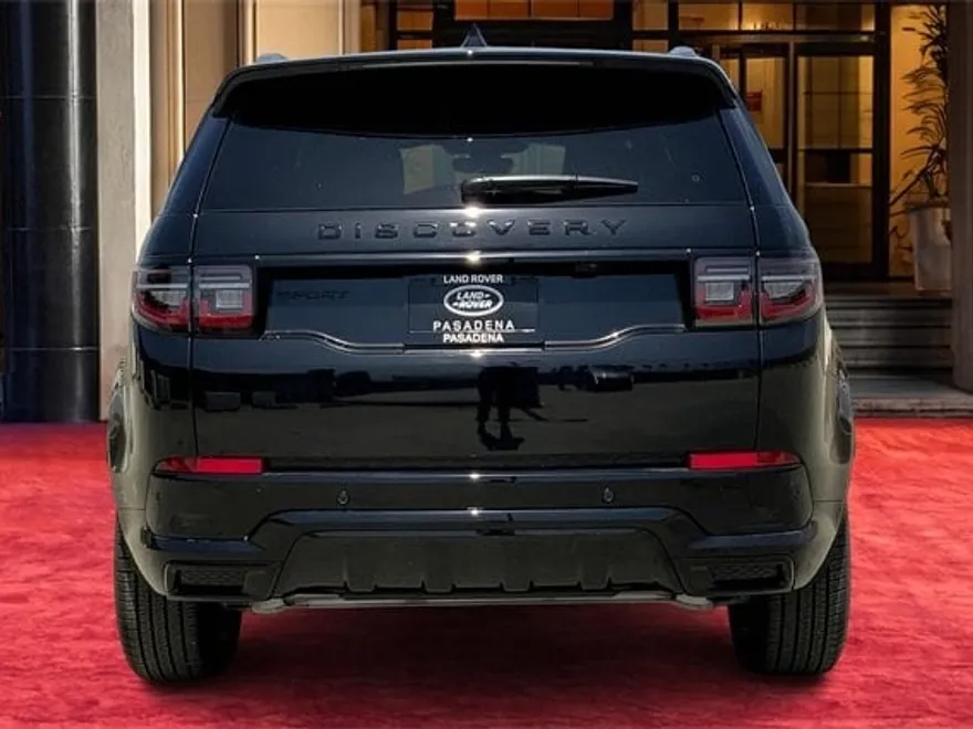 2025 Land Rover Discovery Sport Dynamic SE photo 1