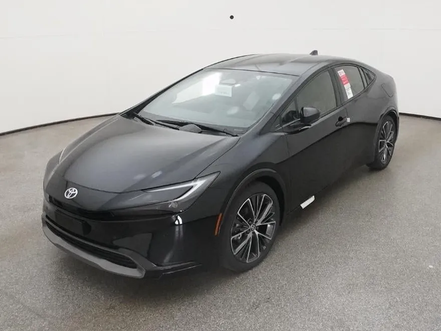 2026 Toyota Prius XLE photo 1