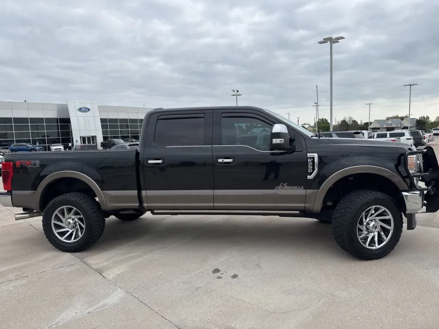 2022 Ford F-250 photo 1