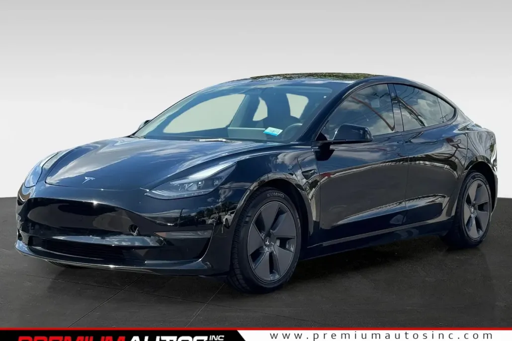 2023 Tesla Model 3 photo 1