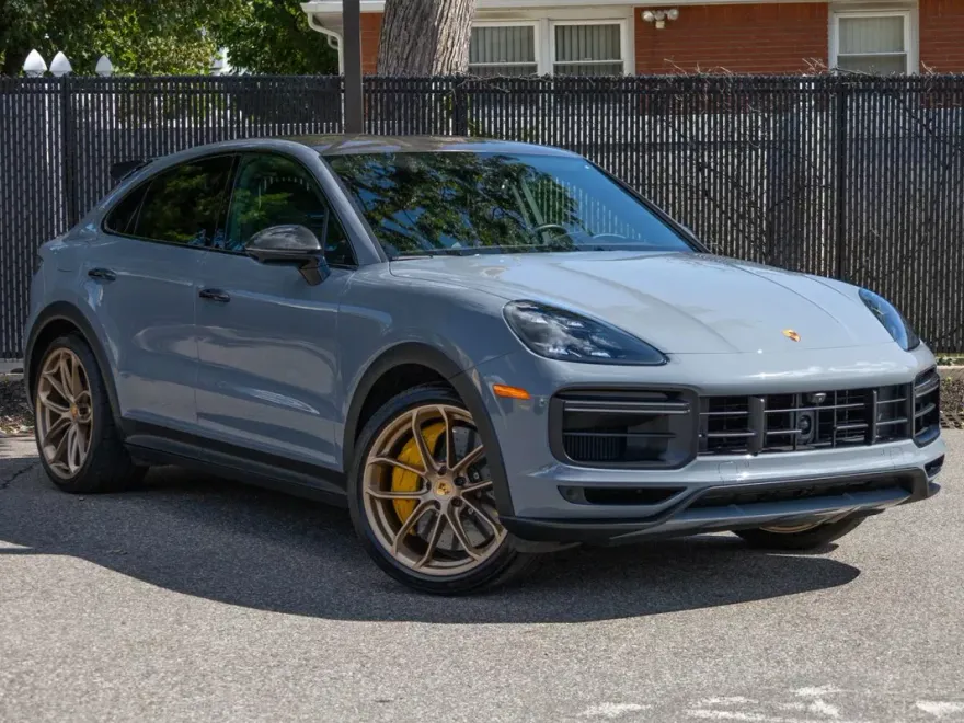 2023 Porsche Cayenne Coupe Turbo GT photo 1