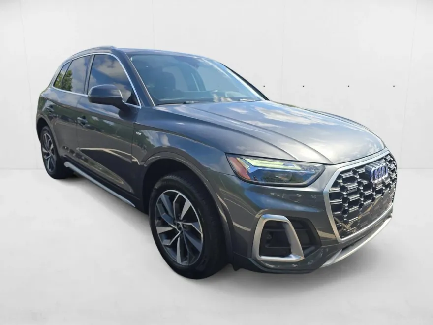 2024 Audi Q5 S line Premium Plus photo 1