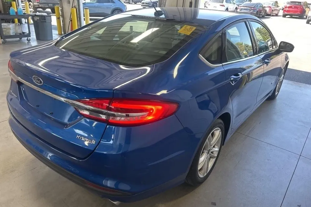 2018 Ford Fusion Hybrid S photo 1