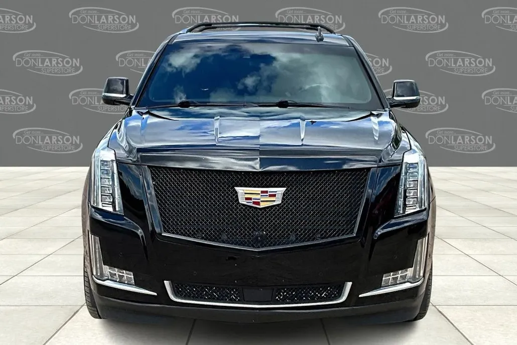2020 Cadillac Escalade Platinum photo 1