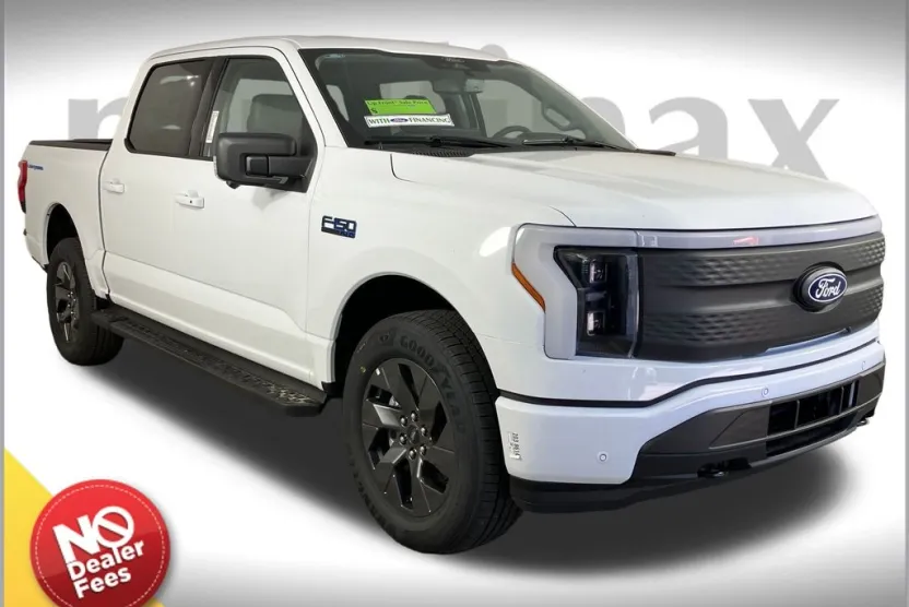 2025 Ford F-150 Lightning photo 1
