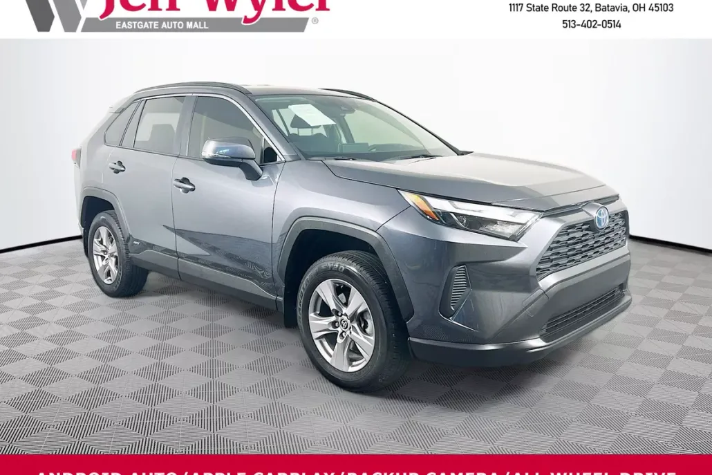 2023 Toyota RAV4 Hybrid LE photo 1