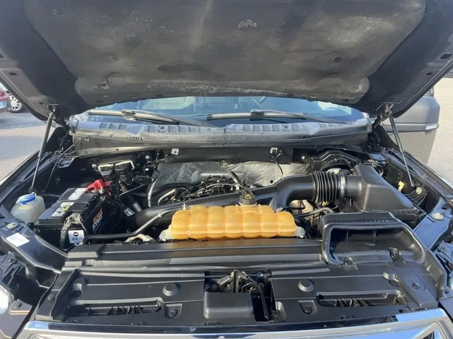 2016 Ford F-150 photo 1