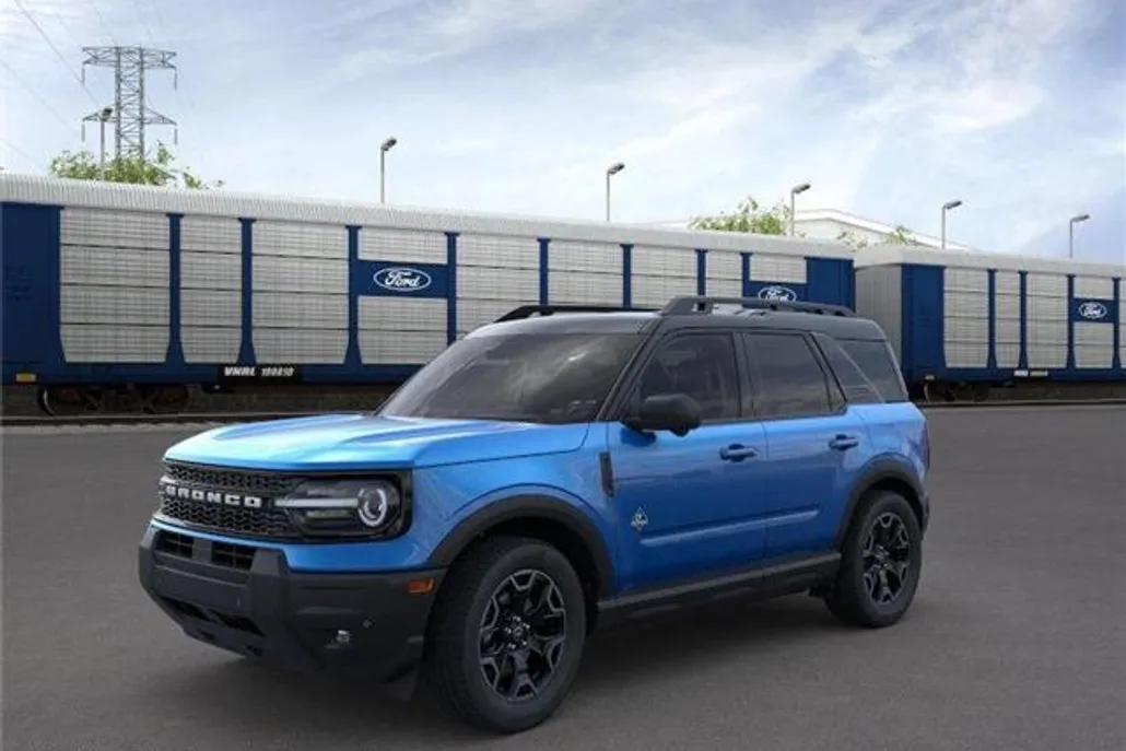 2025 Ford Bronco Sport Outer Banks photo 1