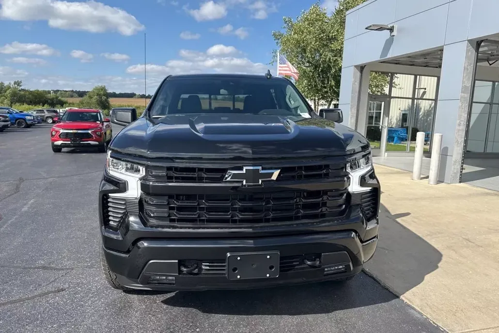 2026 Chevrolet Silverado RST photo 1