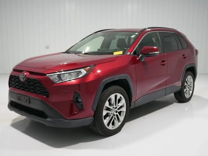 2020 Toyota RAV4 XLE Premium photo 1
