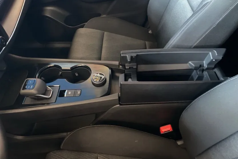 2024 Nissan Rogue SV photo 1
