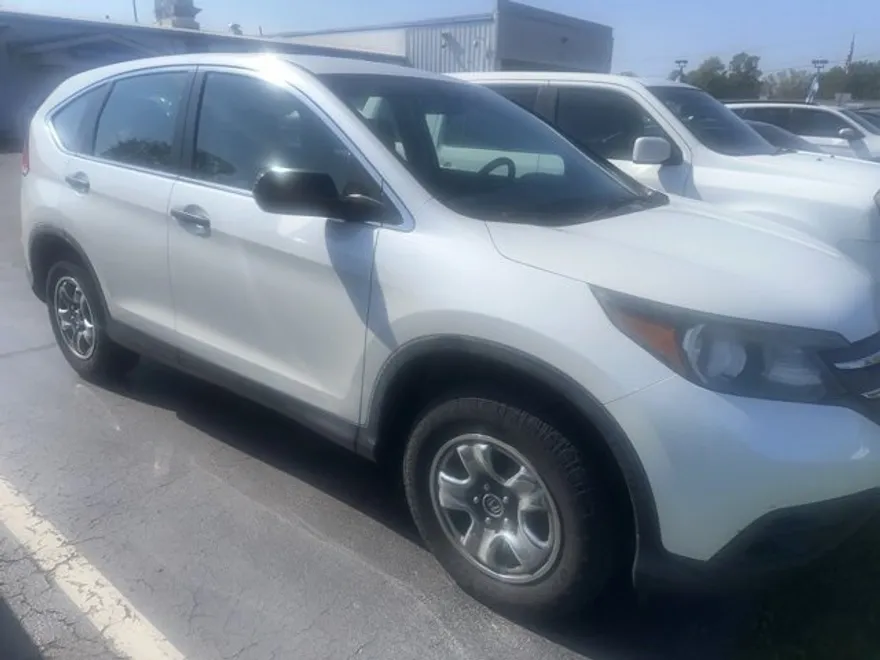 2014 Honda CR-V LX photo 1