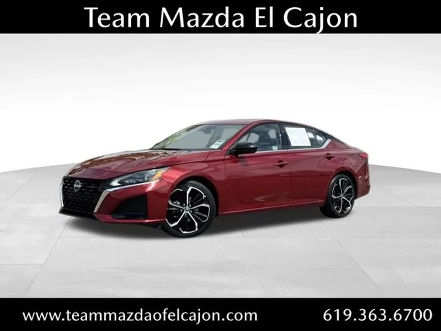 2024 Nissan Altima 2.5 SR photo 1