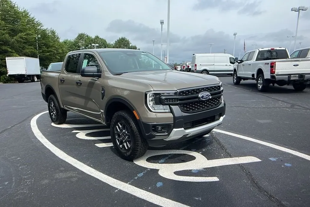 2025 Ford Ranger XLT photo 1
