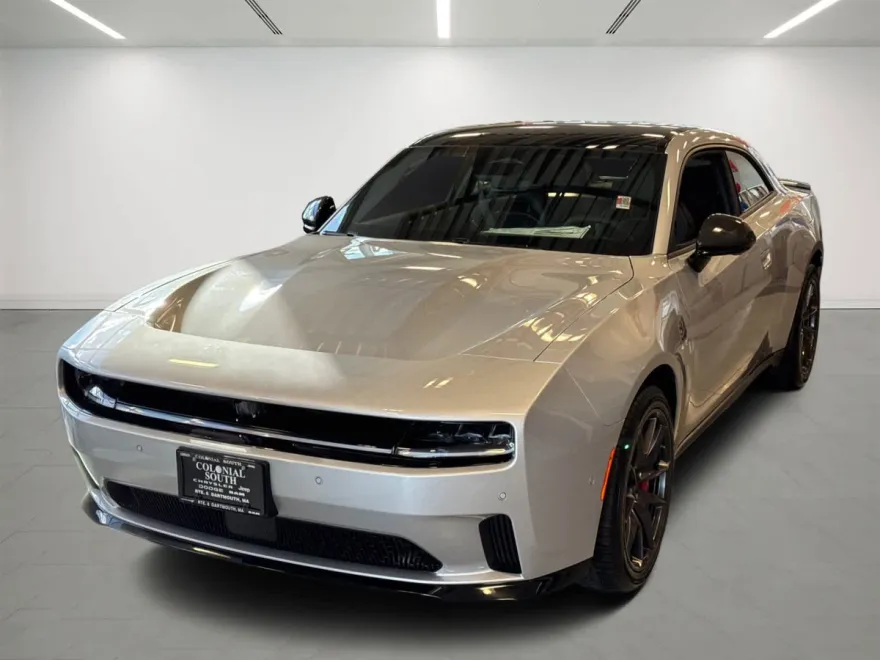 2024 Dodge Charger Daytona Scat Pack photo 1