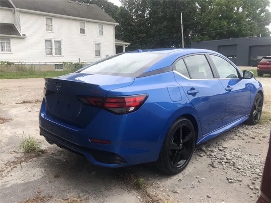 2025 Nissan Sentra SR photo 1