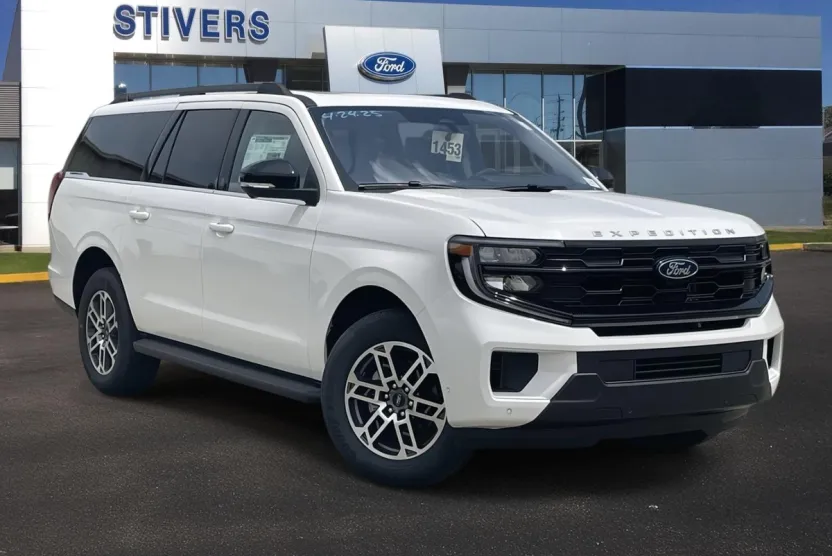 2025 Ford Expedition MAX photo 1