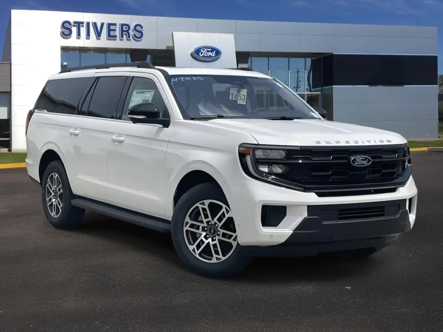 2025 Ford Expedition MAX photo 1