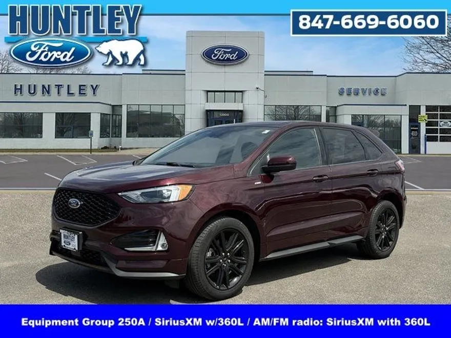 2022 Ford Edge ST photo 1
