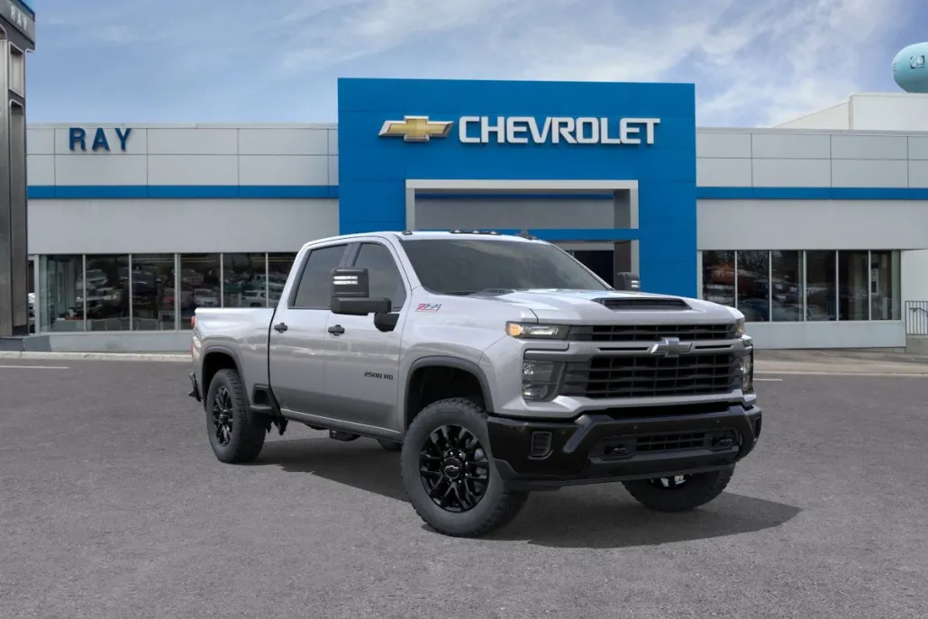 2026 Chevrolet Silverado 2500HD Custom photo 1