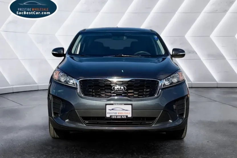 2020 Kia Sorento LX photo 1