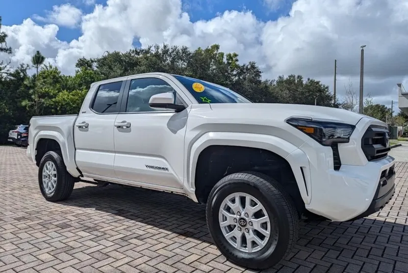 2025 Toyota Tacoma SR5 Double Cab photo 1